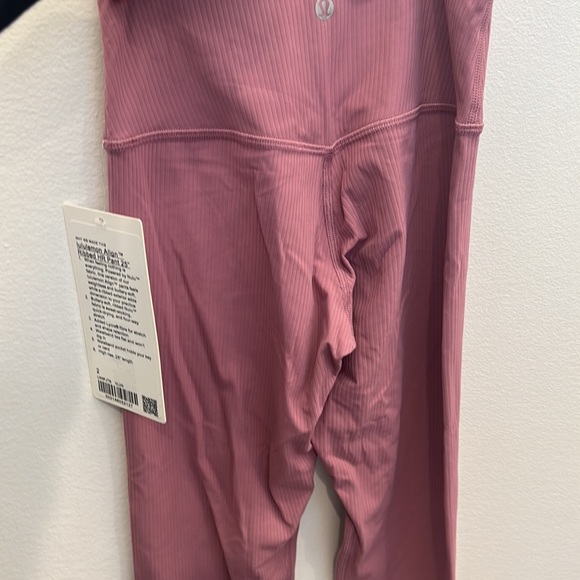 Lululemon ribbed leggings size 2 - Picture 4 of 4